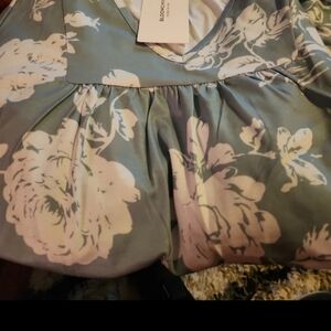 Bloomchic Floral Pattern Blouse Size 22-24 NWT